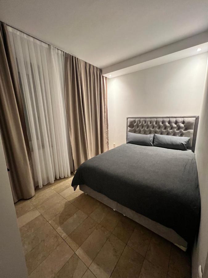 Budget Rooms Just For Sleeping - Digital Access Köln Eksteriør billede